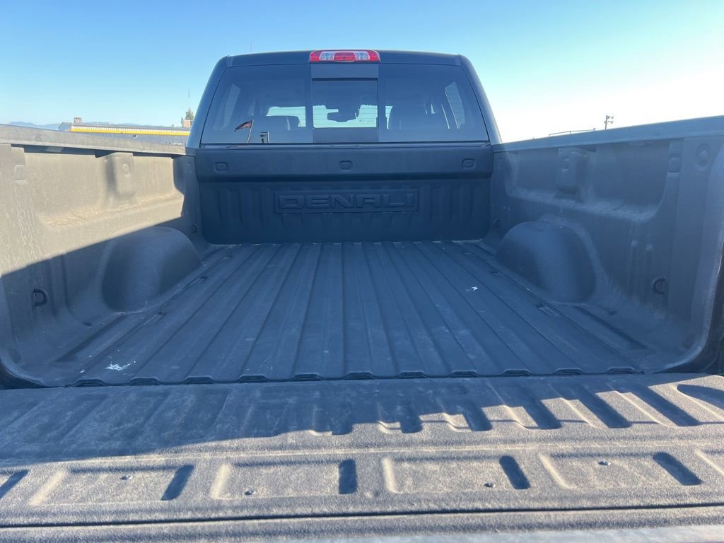 Used 2018 GMC Sierra 2500 Denali w/ Duramax Plus Package AWD/4WD image 7