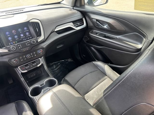 Used 2023 GMC Terrain SLT w/ Infotainment Package II image 24