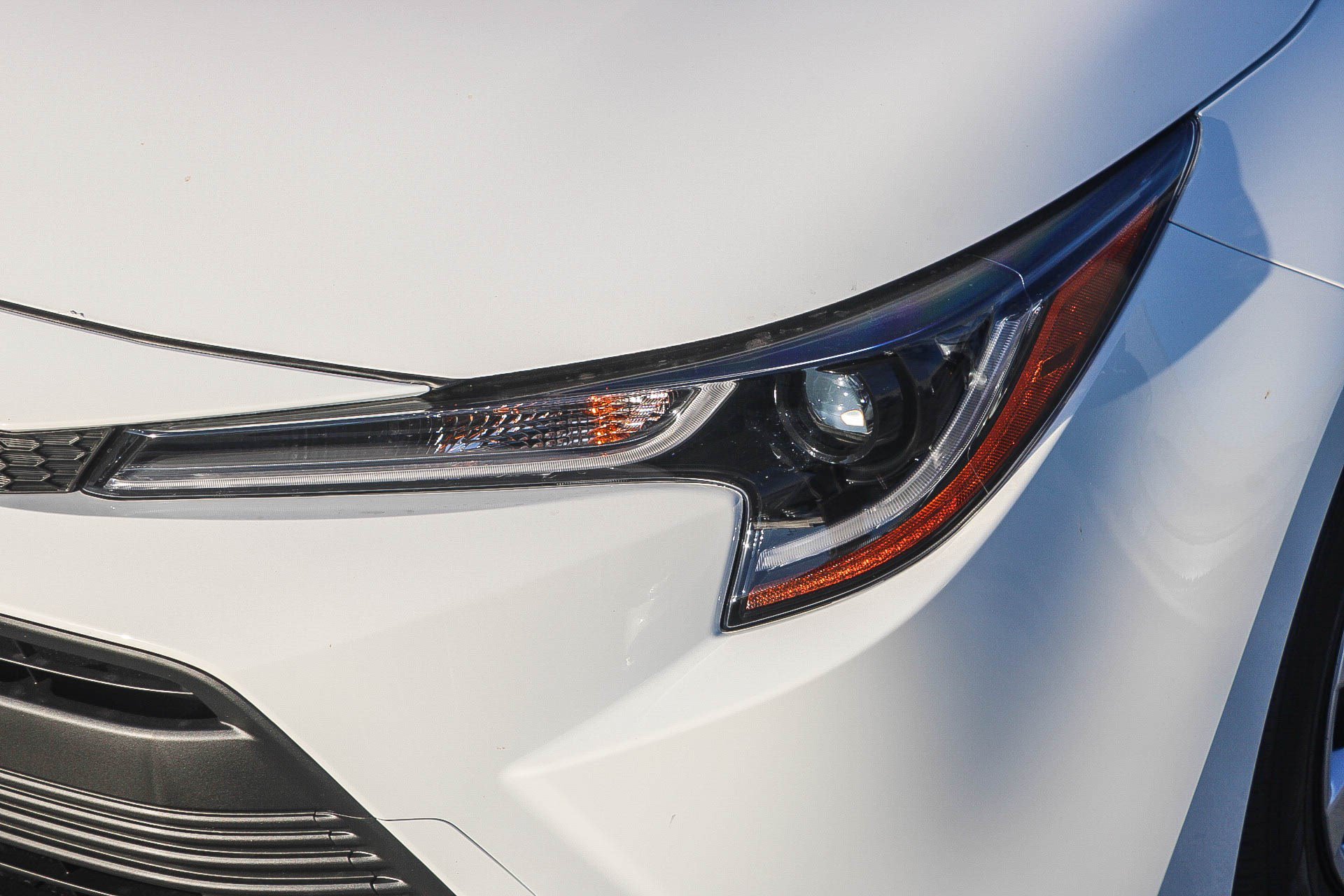 New 2027 Toyota Corolla LE w/ Carpet Mat Package (TMS) FWD image 5