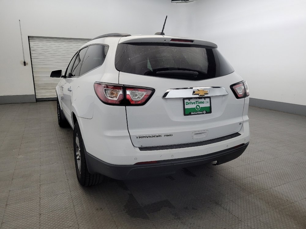 Used 2017 Chevrolet Traverse LT image 6