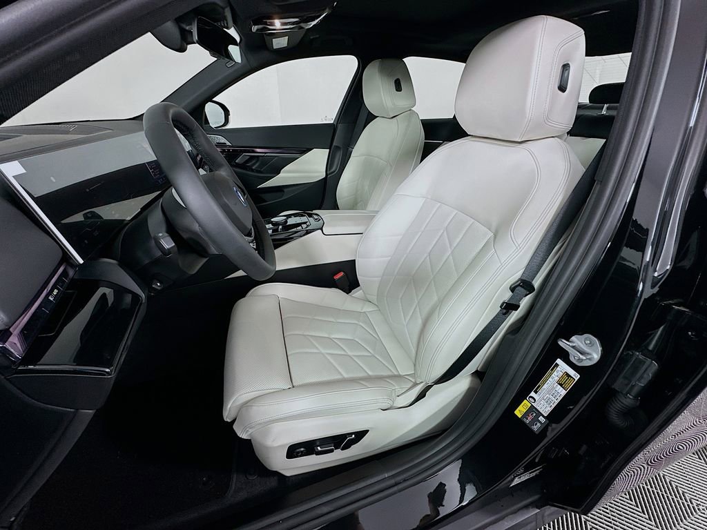 New 2026 BMW i5 eDrive40 w/ Premium Package image 16