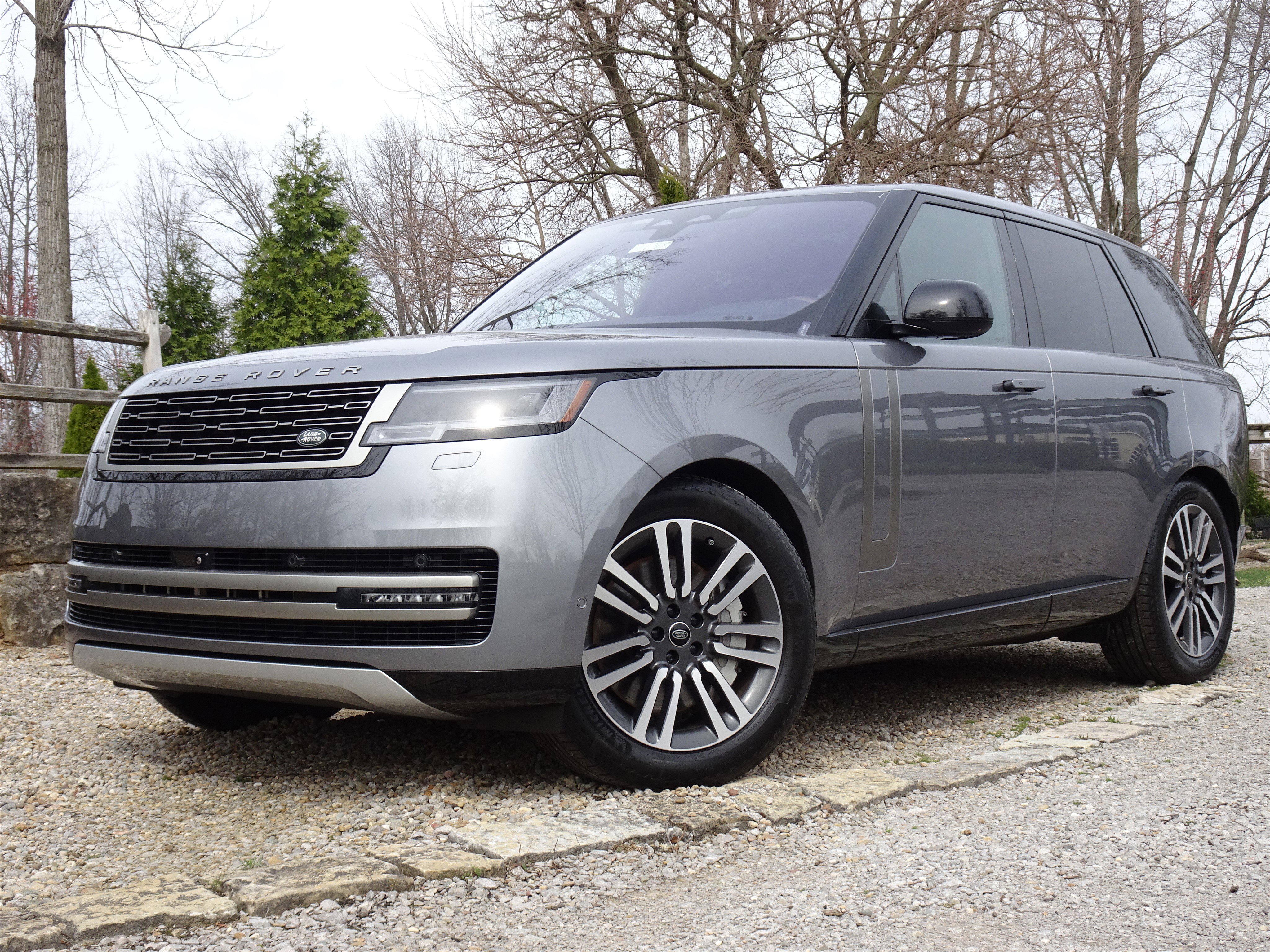 Certified 2023 Land Rover Range Rover SE image 1