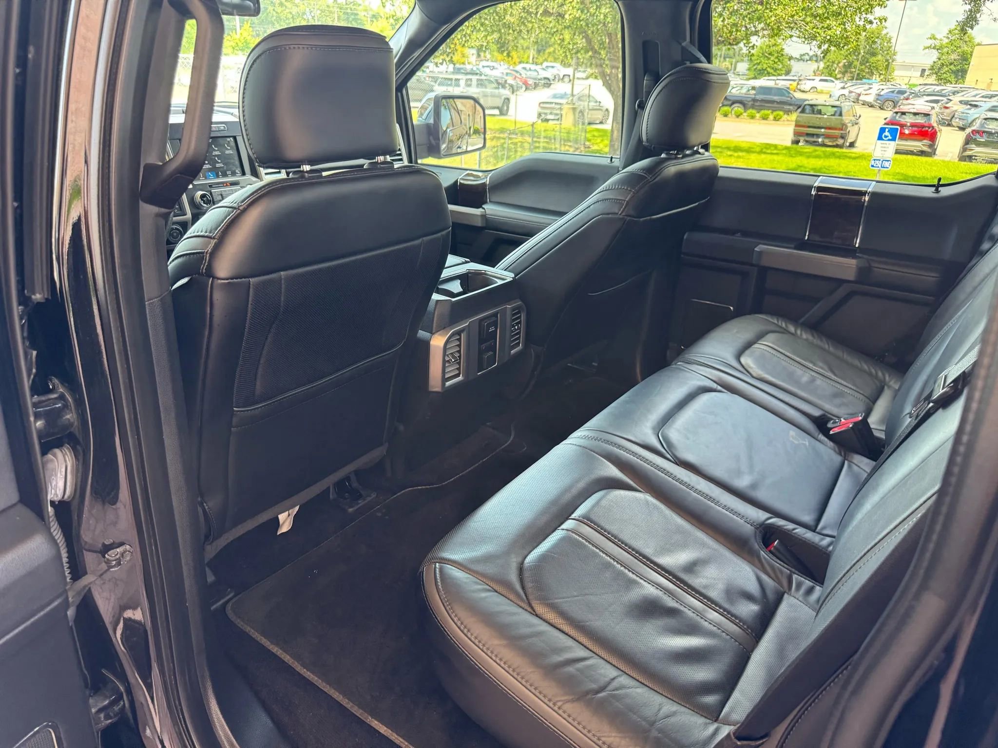 Used 2016 Ford F150 Platinum w/ Equipment Group 701A Luxury image 21