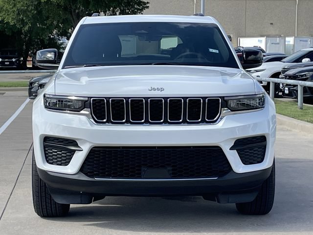 Used 2026 Jeep Grand Cherokee Laredo X AWD/4WD image 8