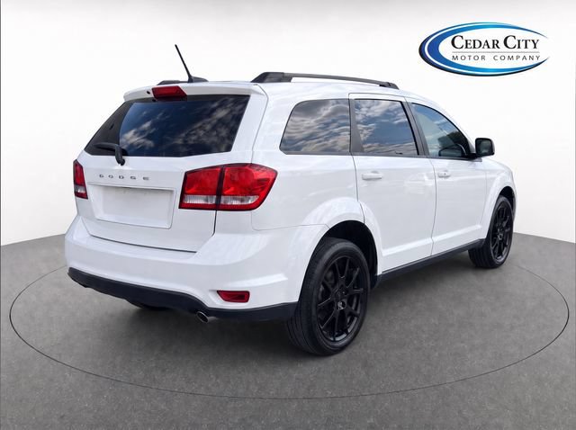 Used 2016 Dodge Journey SXT w/ Blacktop Package FWD image 4
