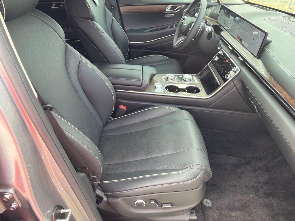 Used 2025 Genesis GV80 3.5T Advanced image 13