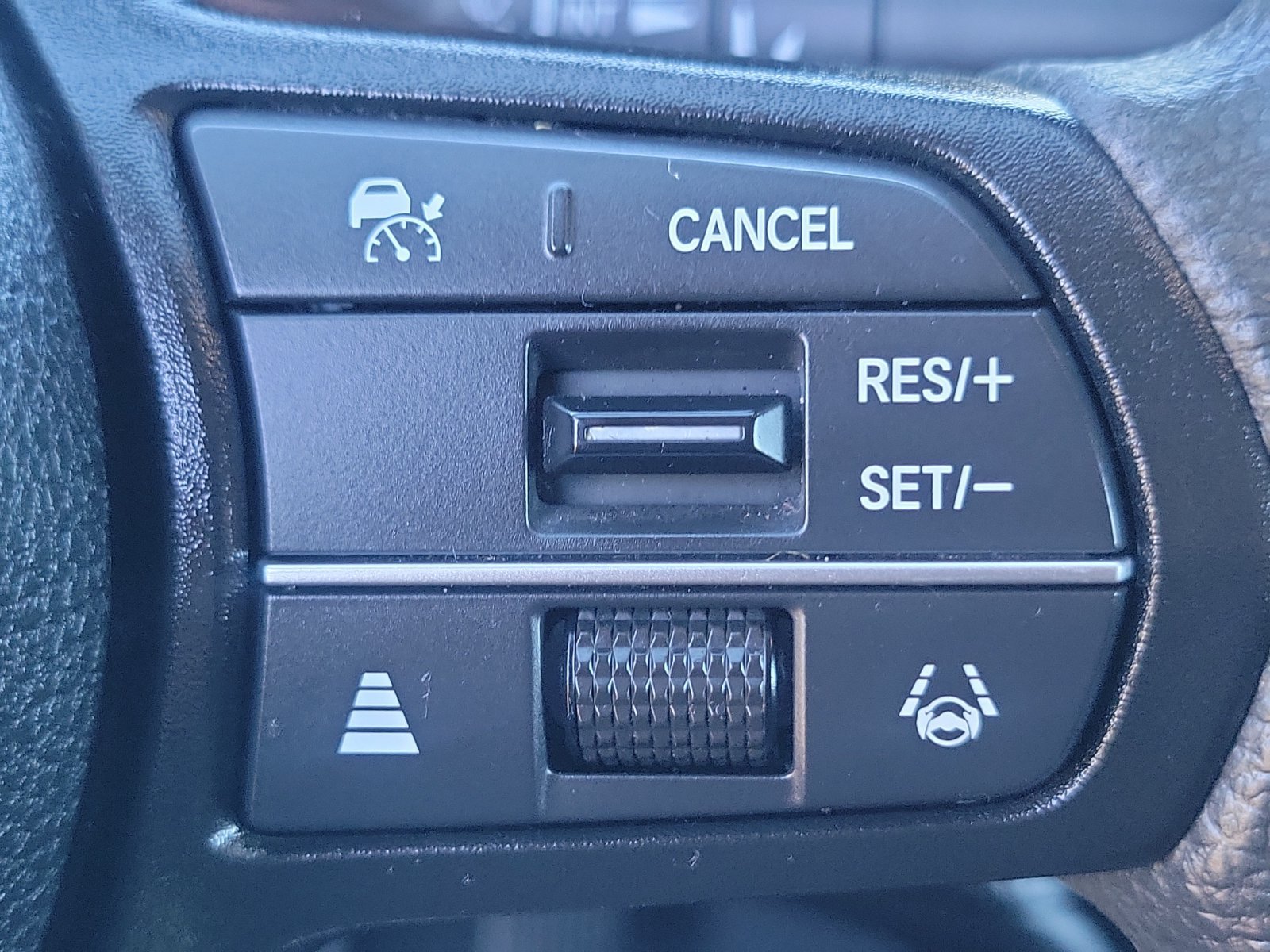 Used 2023 Honda Accord EX image 8