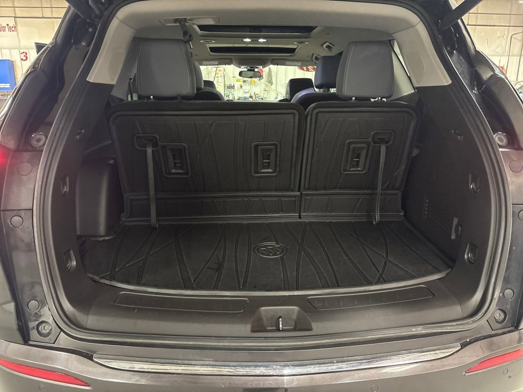 Used 2021 Buick Enclave Essence w/ Sound and Sites Package image 28