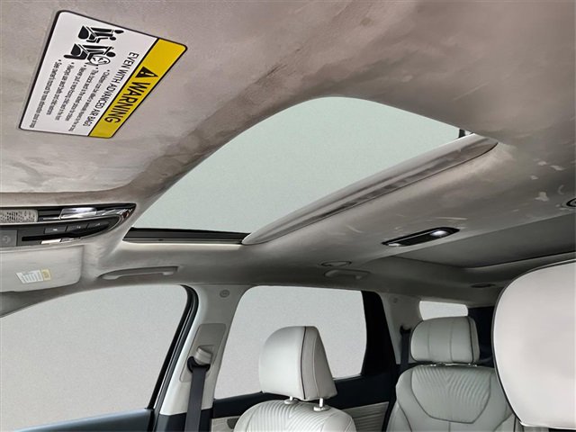 Used 2025 Hyundai Palisade Calligraphy image 17