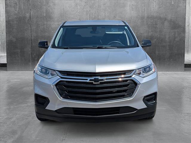 Used 2021 Chevrolet Traverse LS FWD image 2
