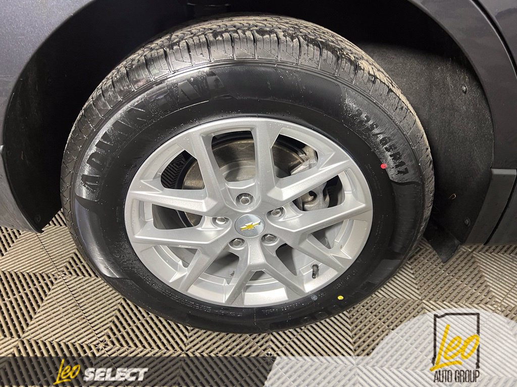 Used 2019 Chevrolet Equinox LS w/ LS Convenience Package AWD/4WD image 23