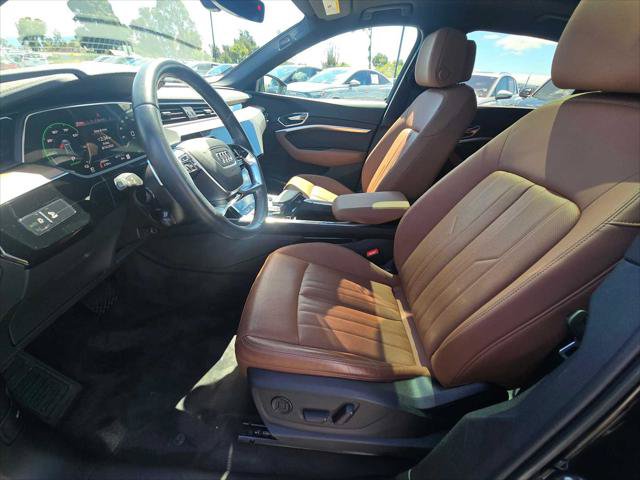 Used 2024 Audi Q8 e-tron Premium Plus AWD/4WD image 24