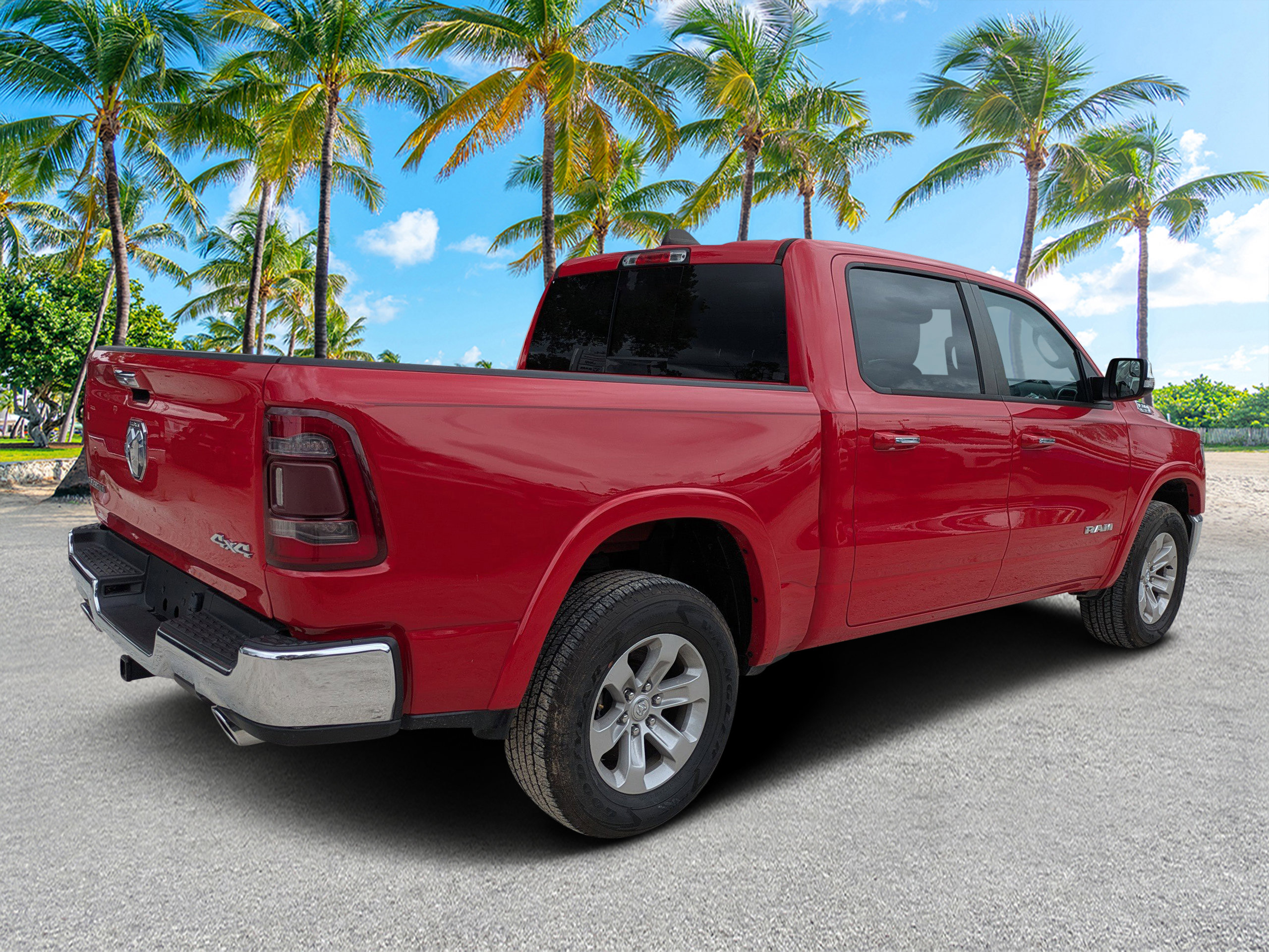 Used 2022 RAM 1500 Laramie AWD/4WD image 4
