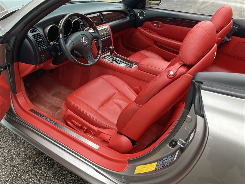 Used 2002 Lexus SC 430 Convertible RWD image 16