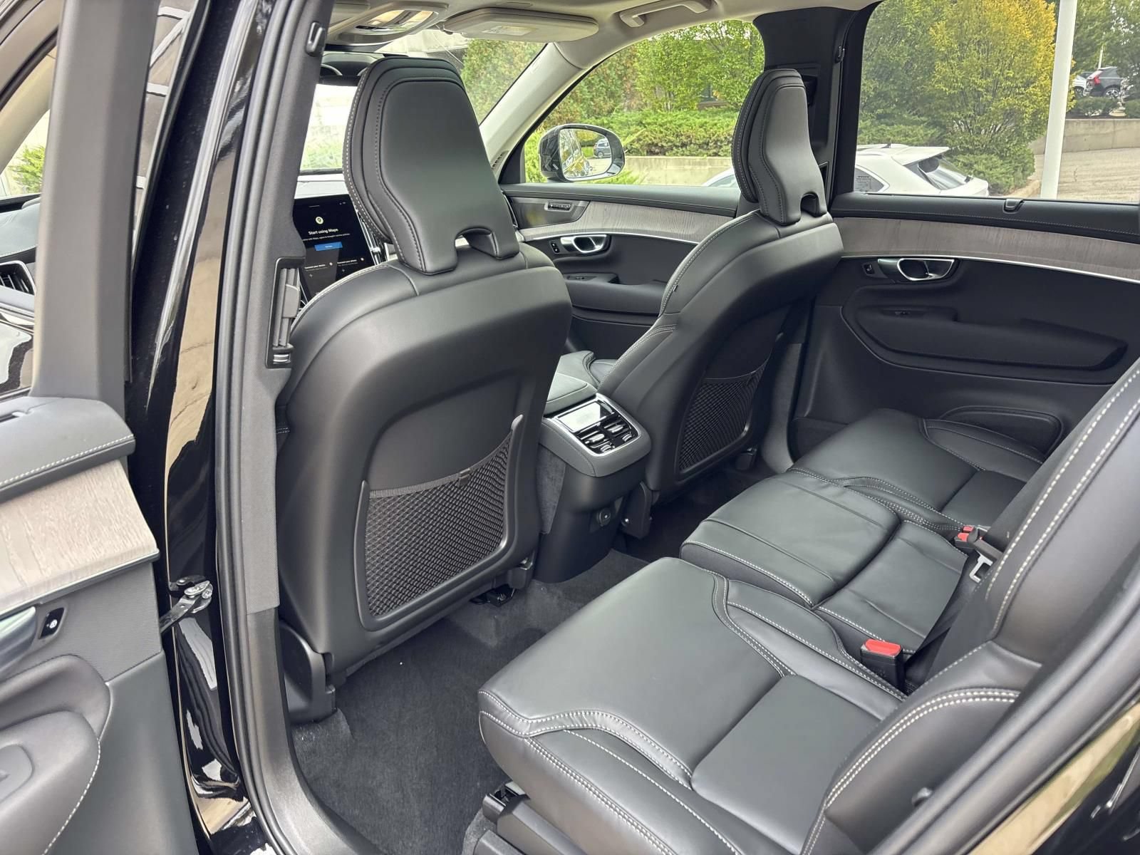 Used 2026 Volvo XC90 B6 Ultra w/ Protection Package Premier AWD/4WD image 27