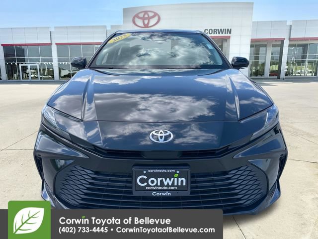 Used 2025 Toyota Camry LE FWD image 8