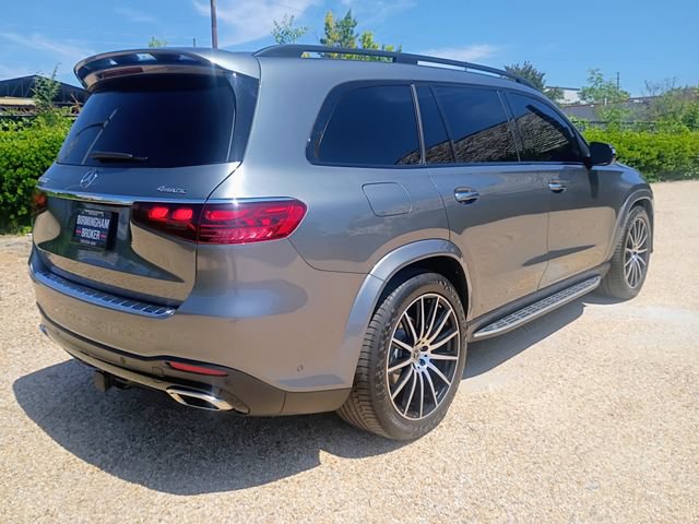 Used 2024 Mercedes-Benz GLS 580 4MATIC image 11