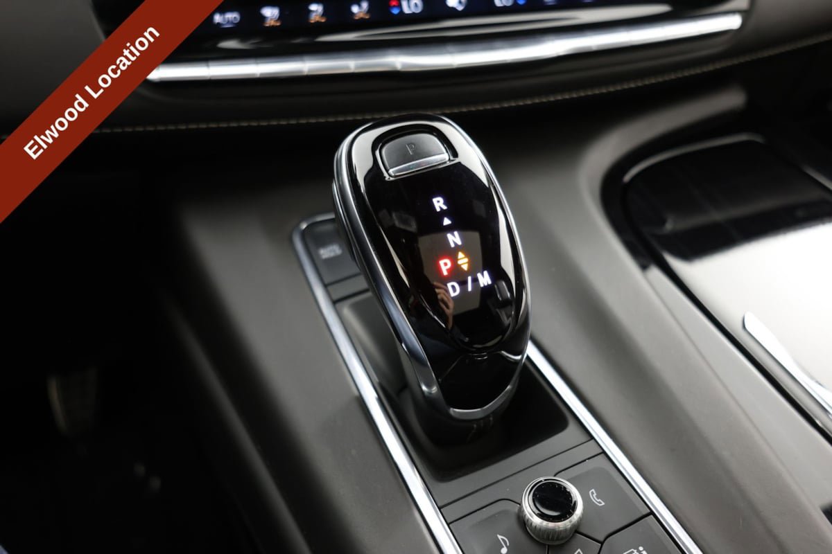 Used 2023 Cadillac Escalade V AWD/4WD image 6