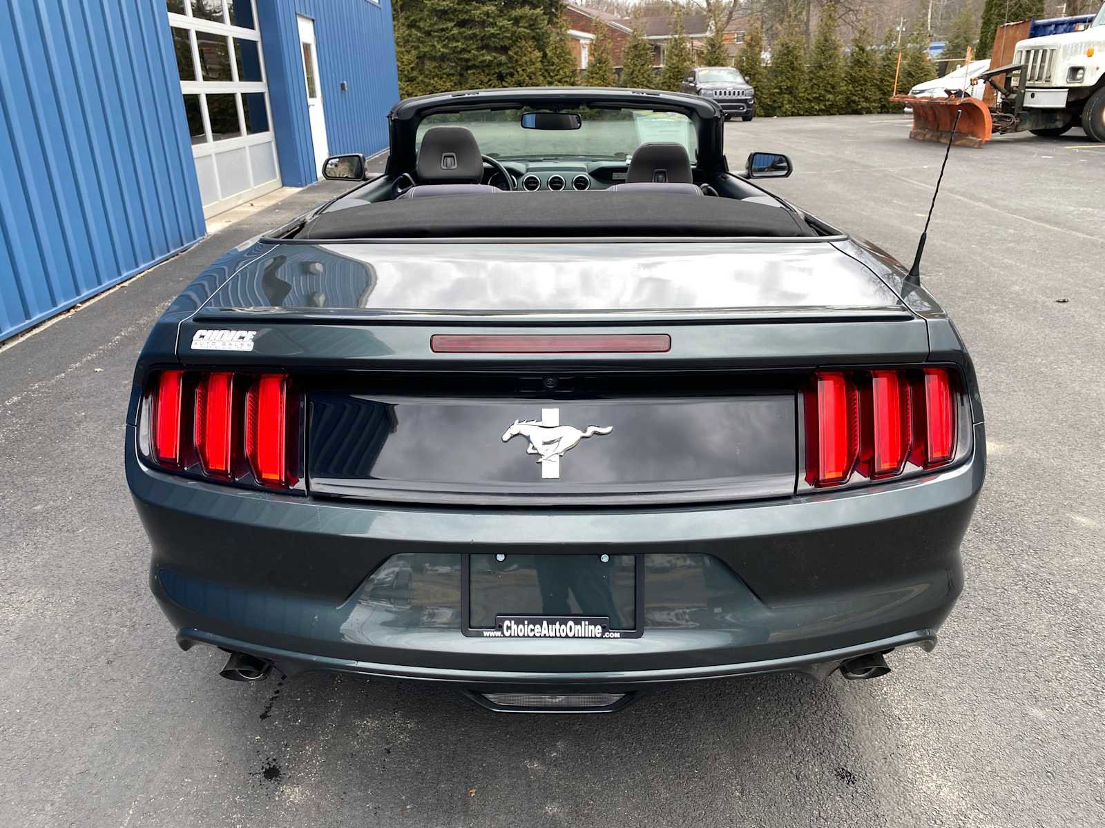Used 2015 Ford Mustang Convertible image 11