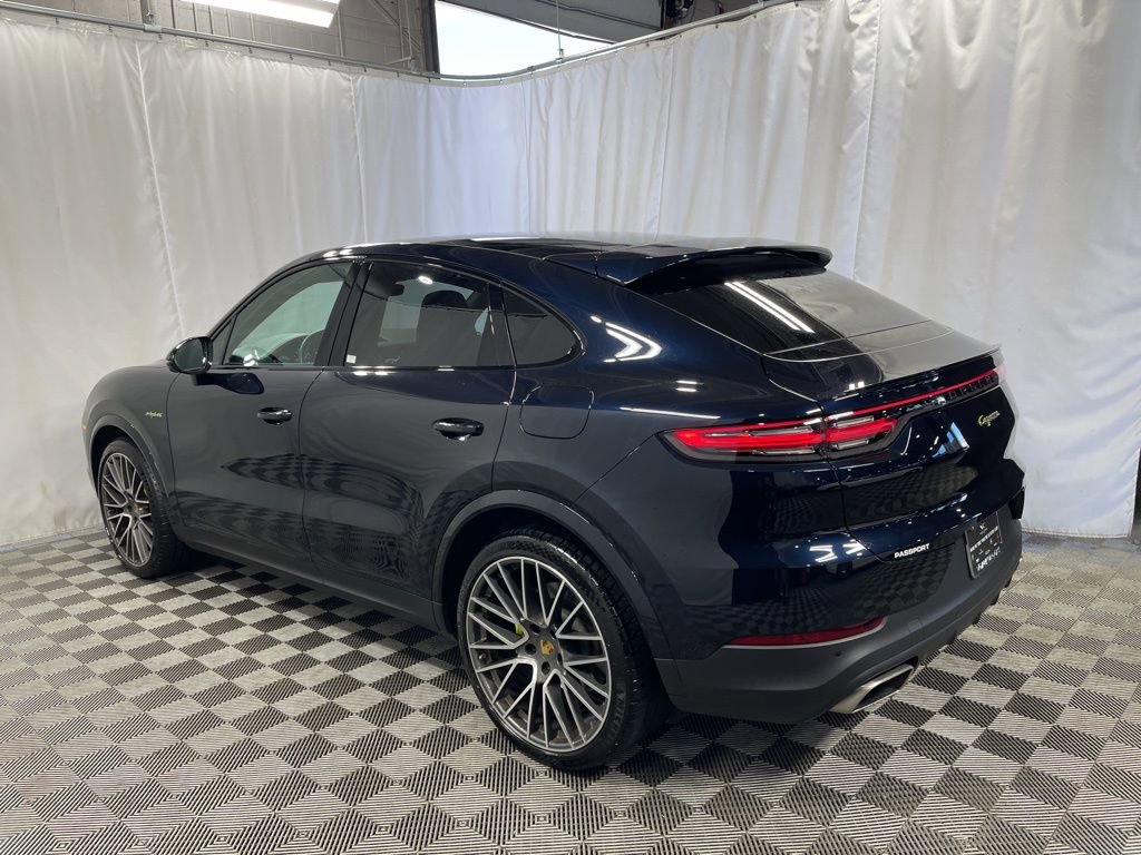 Used 2022 Porsche Cayenne E-Hybrid Coupe image 4