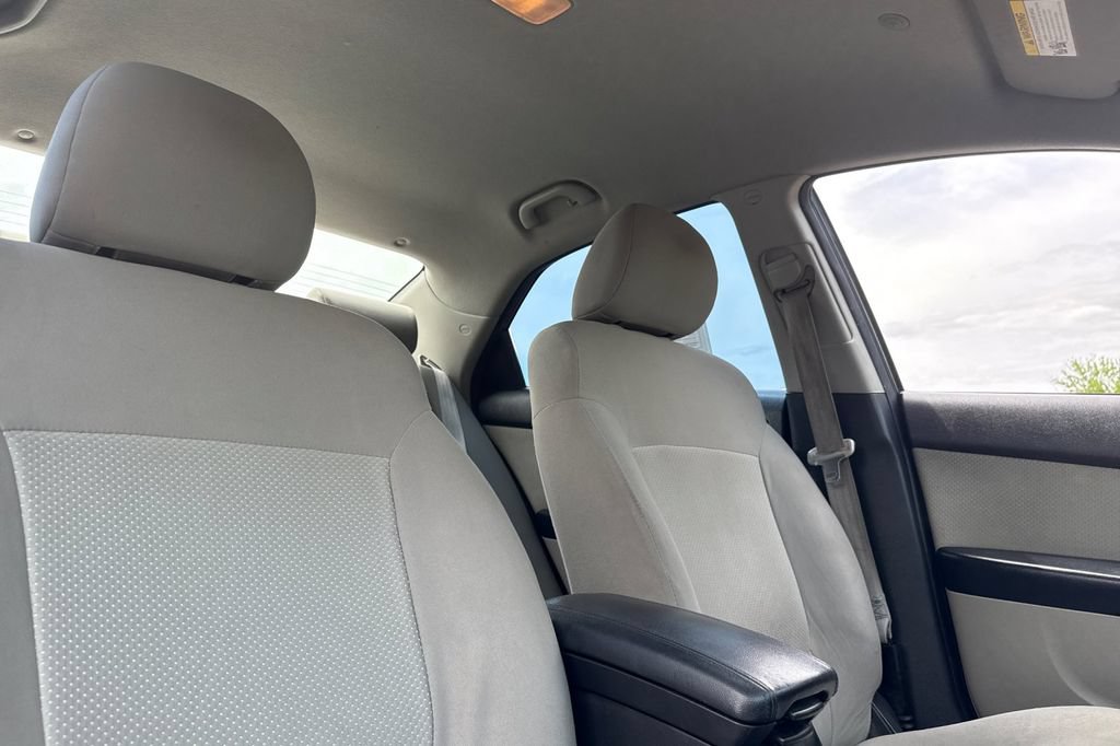 Used 2011 Kia Forte EX FWD image 18