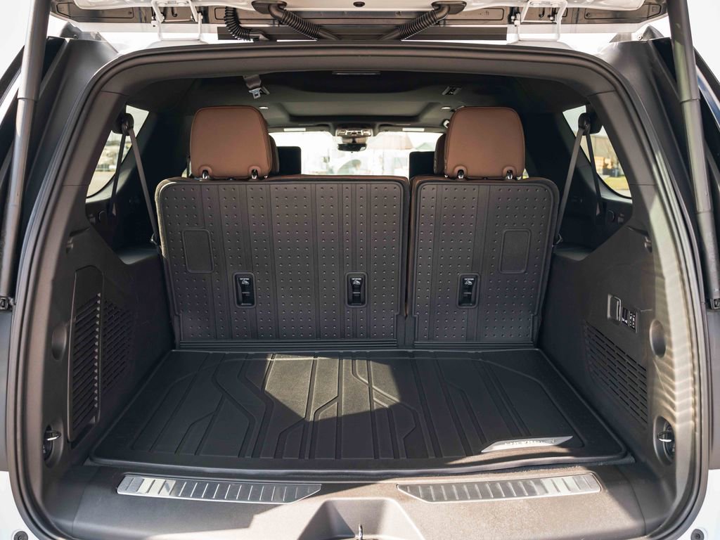 New 2026 Chevrolet Suburban High Country image 31