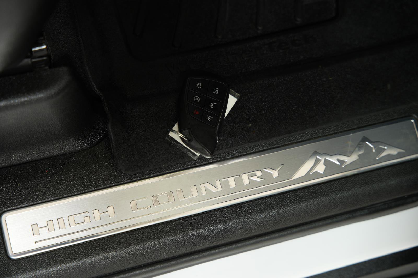 Used 2022 Chevrolet Tahoe High Country AWD/4WD image 23