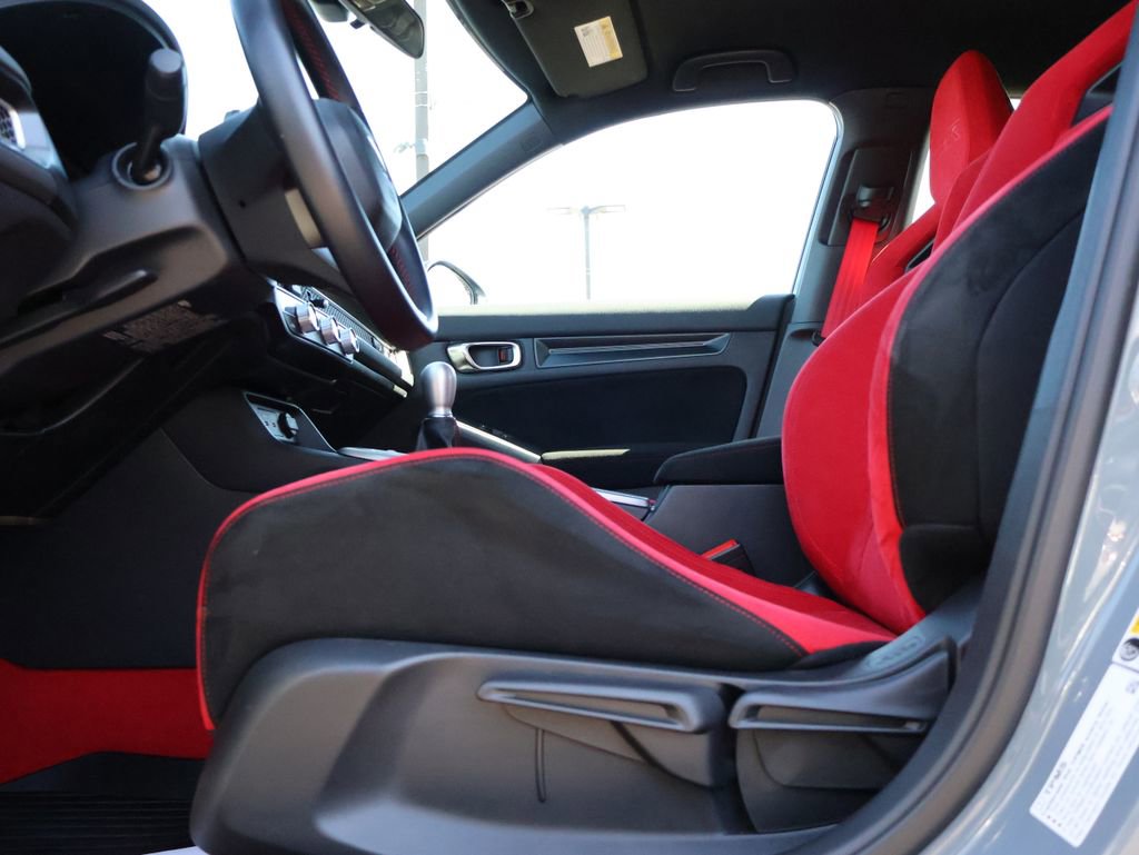 Certified 2024 Honda Civic Type R image 32