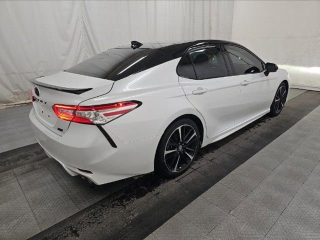 Used 2020 Toyota Camry XSE image 3