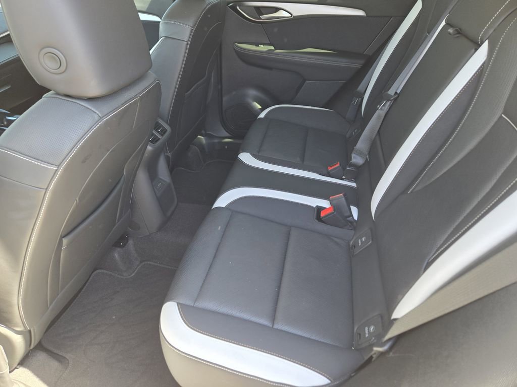 Used 2025 Buick Envision Sport Touring image 20