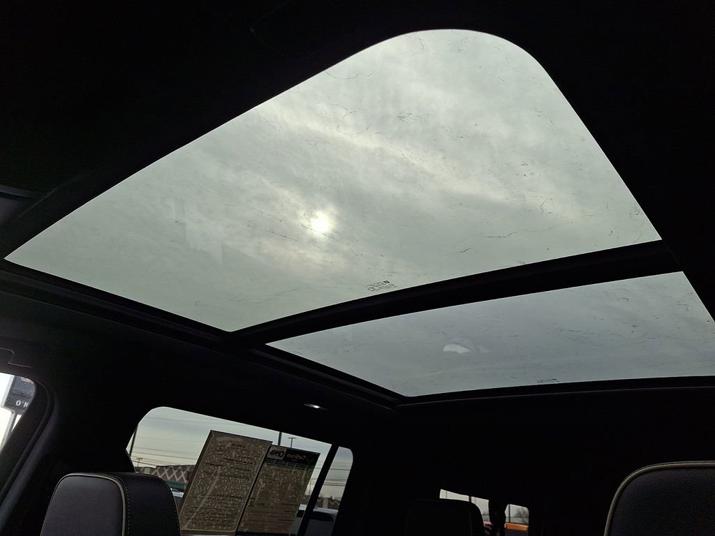 Certified 2023 GMC Yukon XL SLT image 14