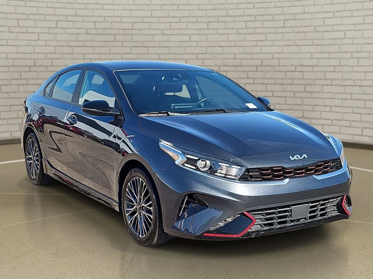 Used 2024 Kia Forte GT-Line image 3