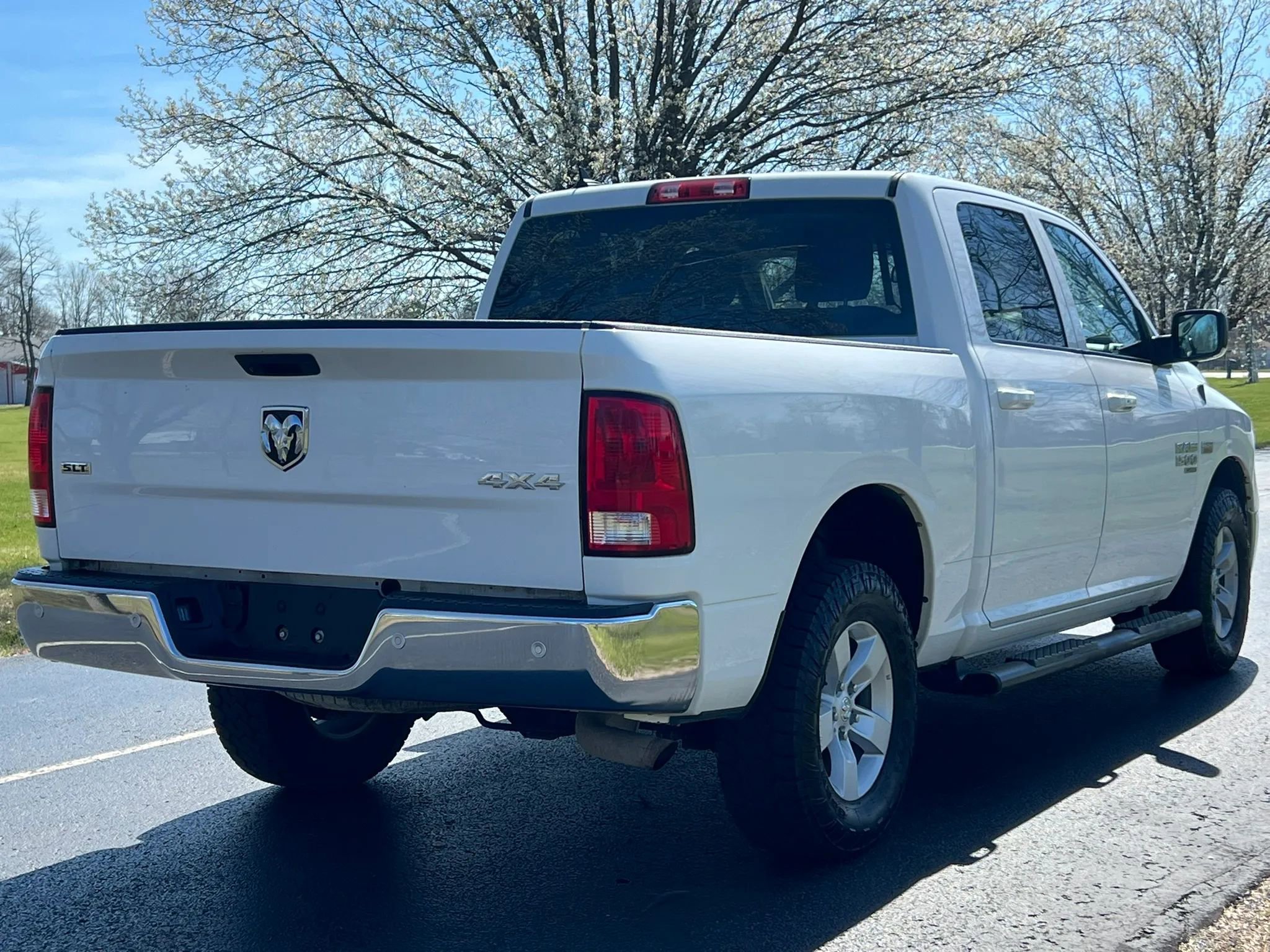 Used 2022 RAM 1500 Classic SLT w/ Electronics Convenience Group image 5