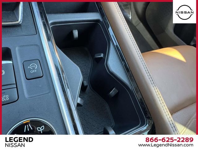 Used 2022 Nissan Pathfinder Platinum image 29