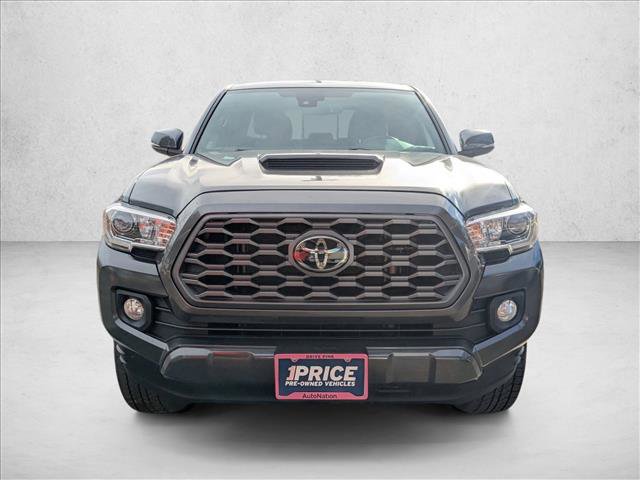 Used 2022 Toyota Tacoma TRD Sport w/ Technology Package image 2