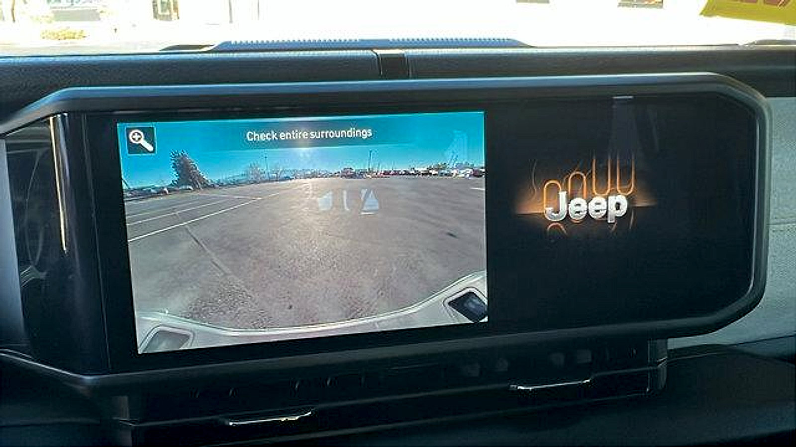 Used 2025 Jeep Gladiator Sport image 24