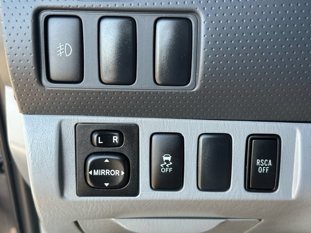Used 2012 Toyota Tacoma 4x4 Double Cab w/ SR5 Pkg image 25