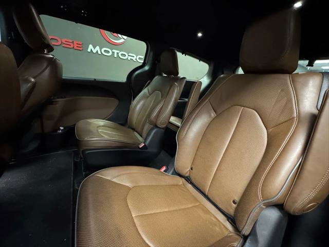 Used 2021 Chrysler Pacifica Limited w/ Premium & Safety Sphere Group image 9