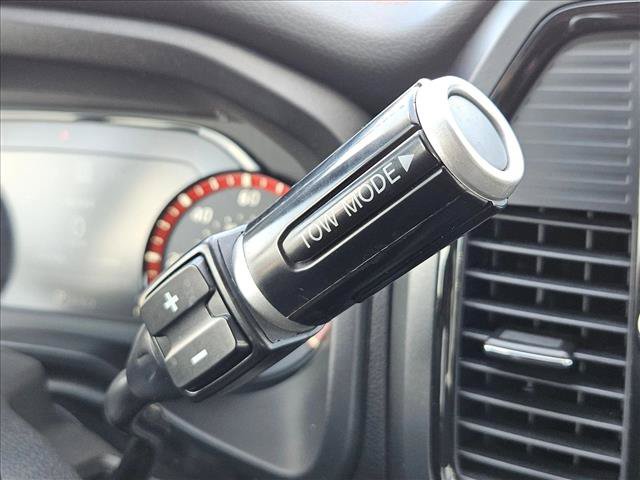 Used 2023 Nissan Titan PRO-4X w/ Pro-4x Convenience Package AWD/4WD image 10