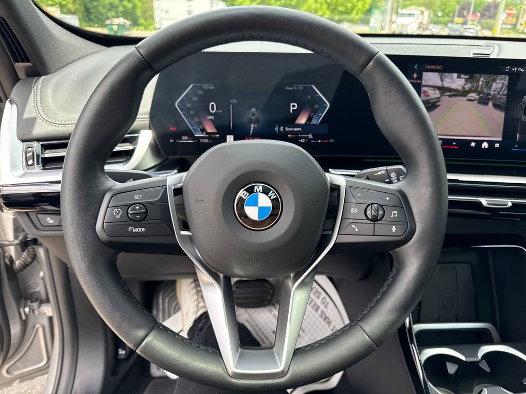 Used 2025 BMW X1 xDrive28i AWD/4WD image 16