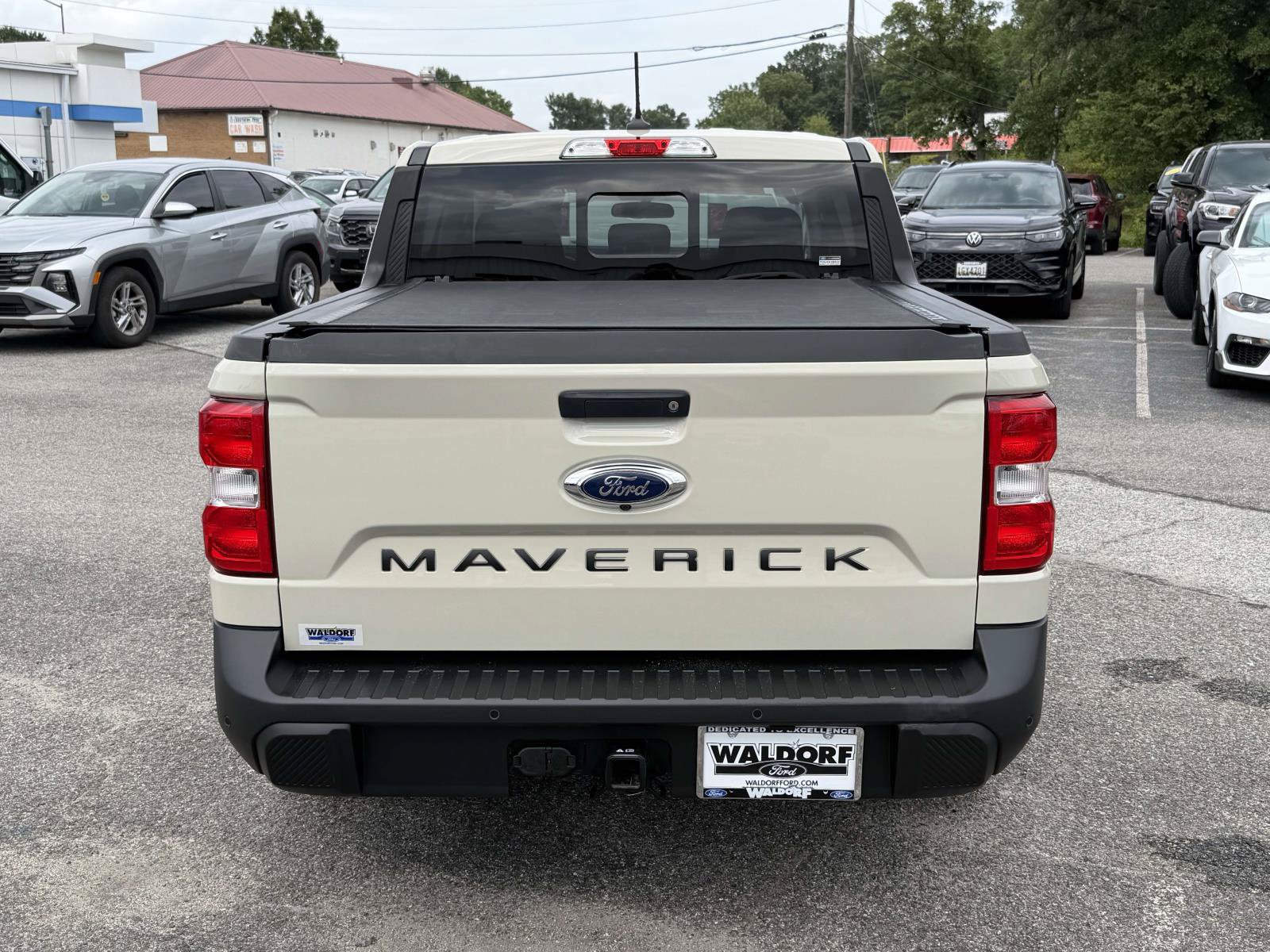 Used 2024 Ford Maverick Lariat w/ FX4 Off-Road Package AWD/4WD image 3