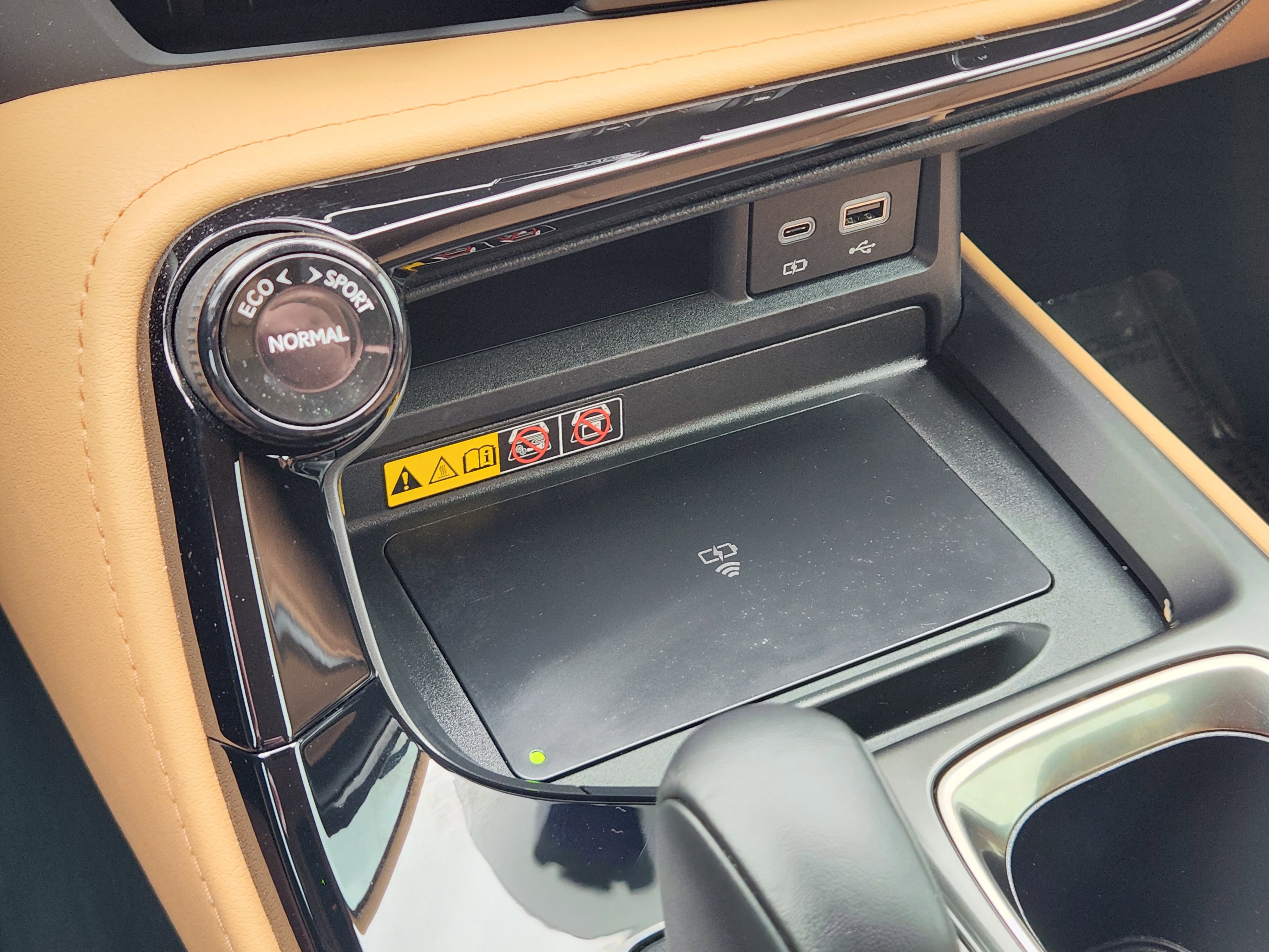 Used 2025 Lexus NX 250 FWD w/ Accessory Package (2T) image 25