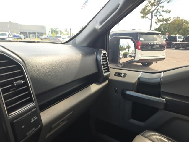 Used 2018 Ford F150 XLT w/ Equipment Group 302A Luxury AWD/4WD image 14