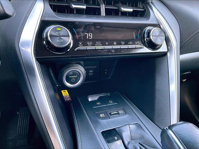 Used 2023 Toyota Venza LE image 22