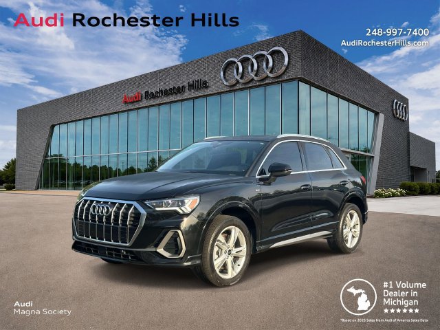 Used 2024 Audi Q3 2.0T Premium Plus w/ Premium Plus Package AWD/4WD image 1