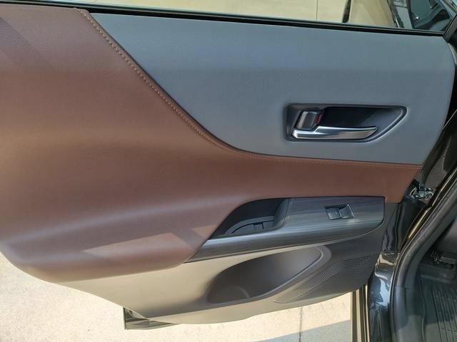 Used 2022 Toyota Venza Limited AWD/4WD image 15