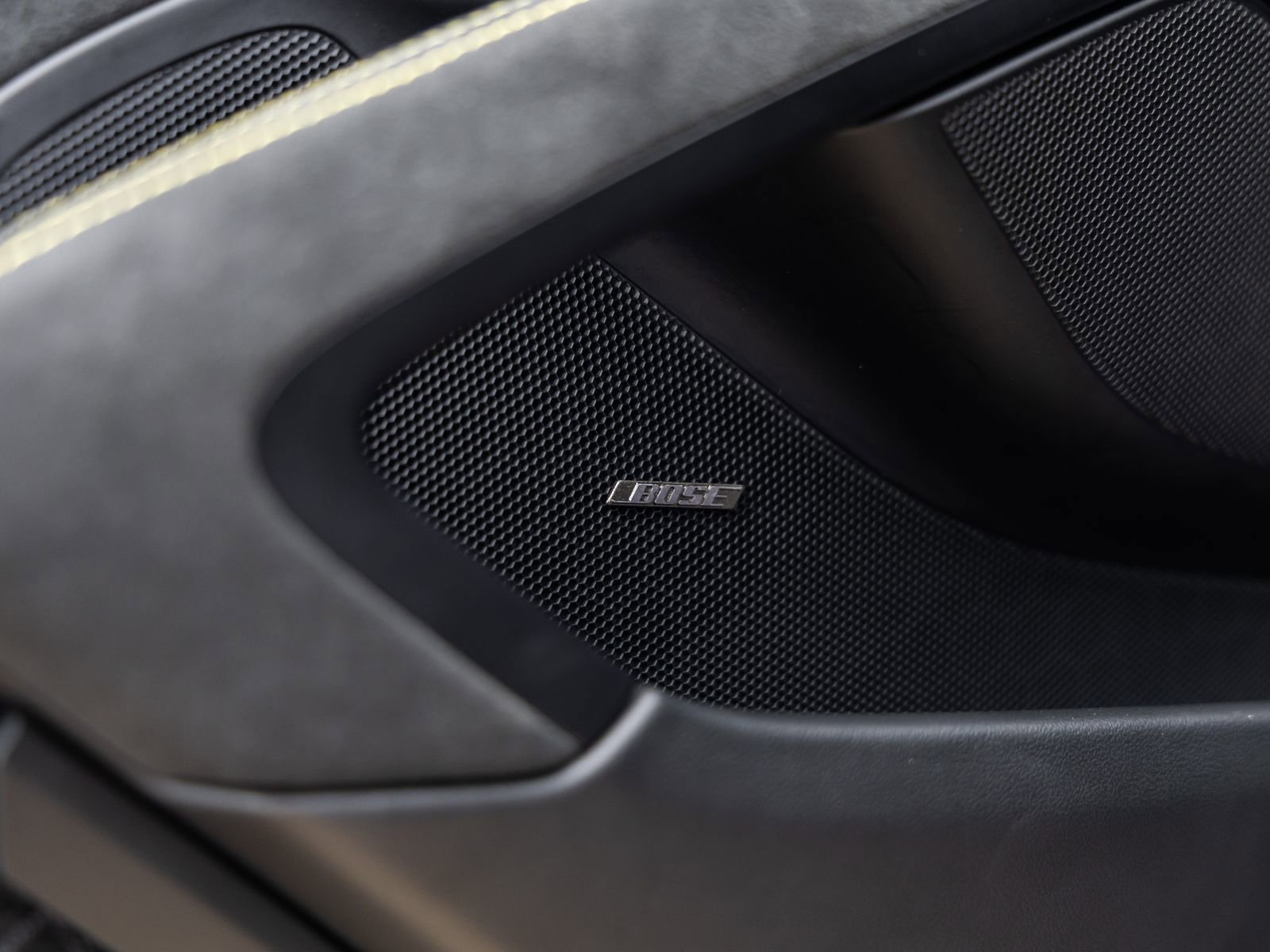 Certified 2025 Porsche 718 Cayman GT4 RS RWD image 40