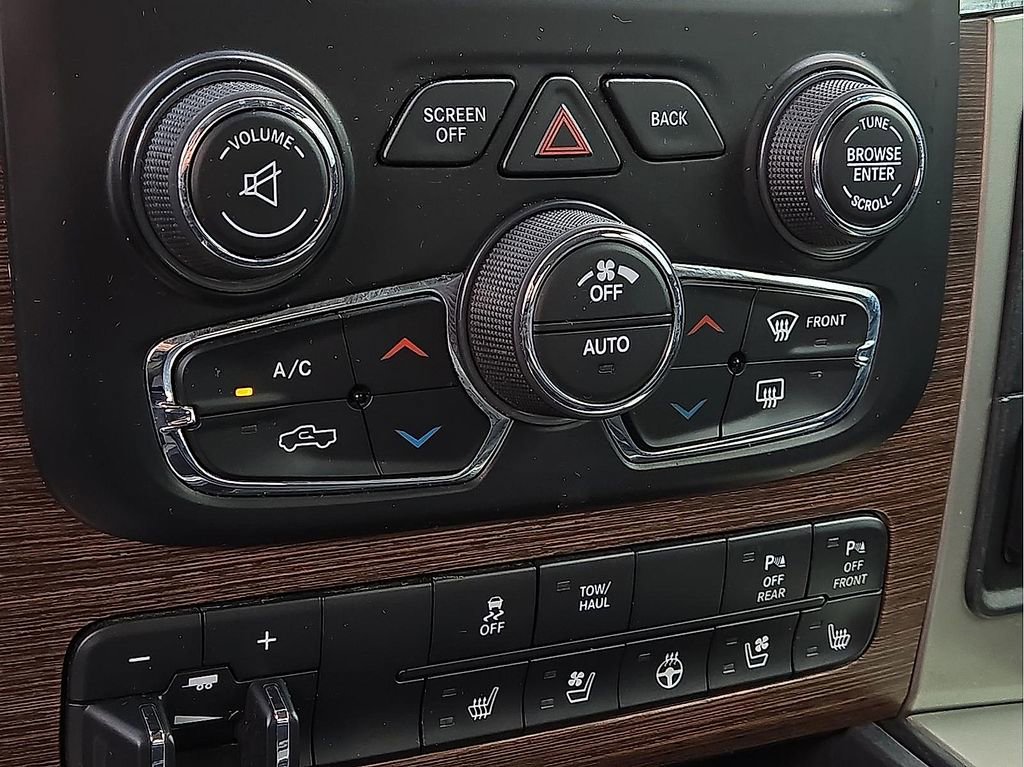 Used 2015 RAM 1500 Laramie w/ Convenience Group image 14