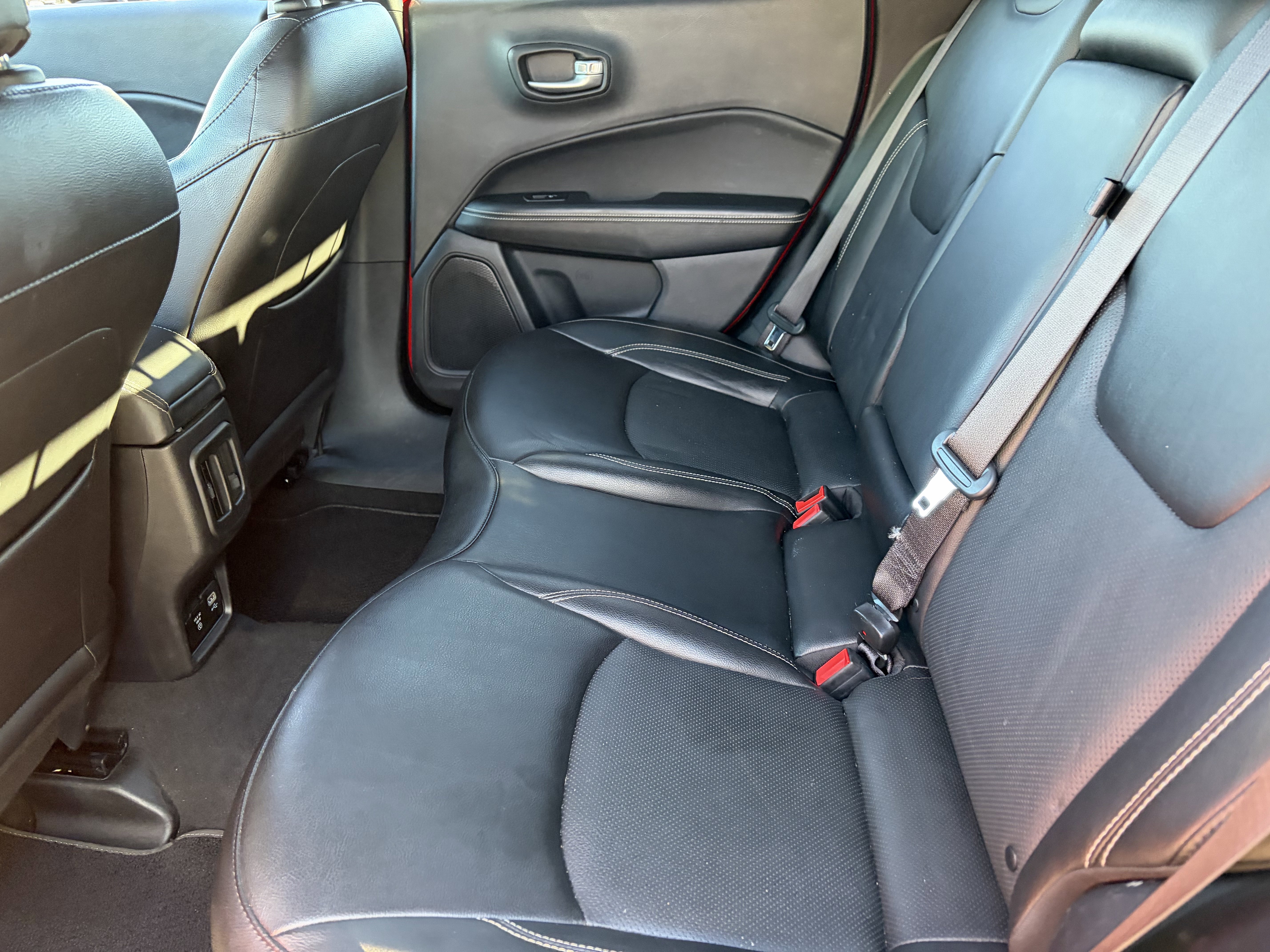 Used 2021 Jeep Compass Latitude image 15