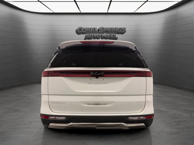 Used 2024 Kia Carnival SX FWD image 4